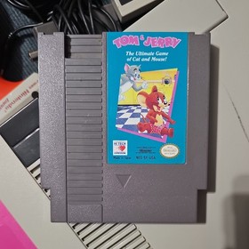 Nintendo Entertainment NES Bundle 9 games game genie cleaner gun 2 controllers