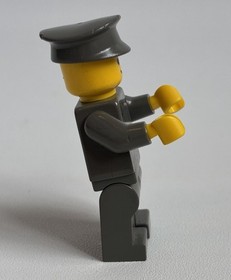 LEGO 7201 Imperial Officer Yellow Head Minifigure Final Duel II Star Wars