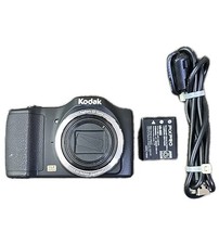 Kodak Pixpro FZ152 Digital Camera 15x Zoom Black w/ Battery  USB Cable Nice