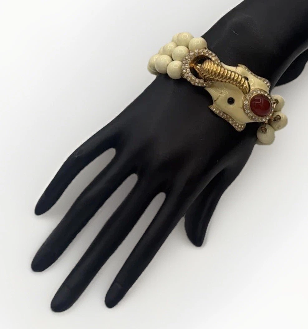 Ciner In Vintage Designer Costume Bracelets for sale | eBay Ciner In Vintage Designer Costume Bracelets for sale | eBay