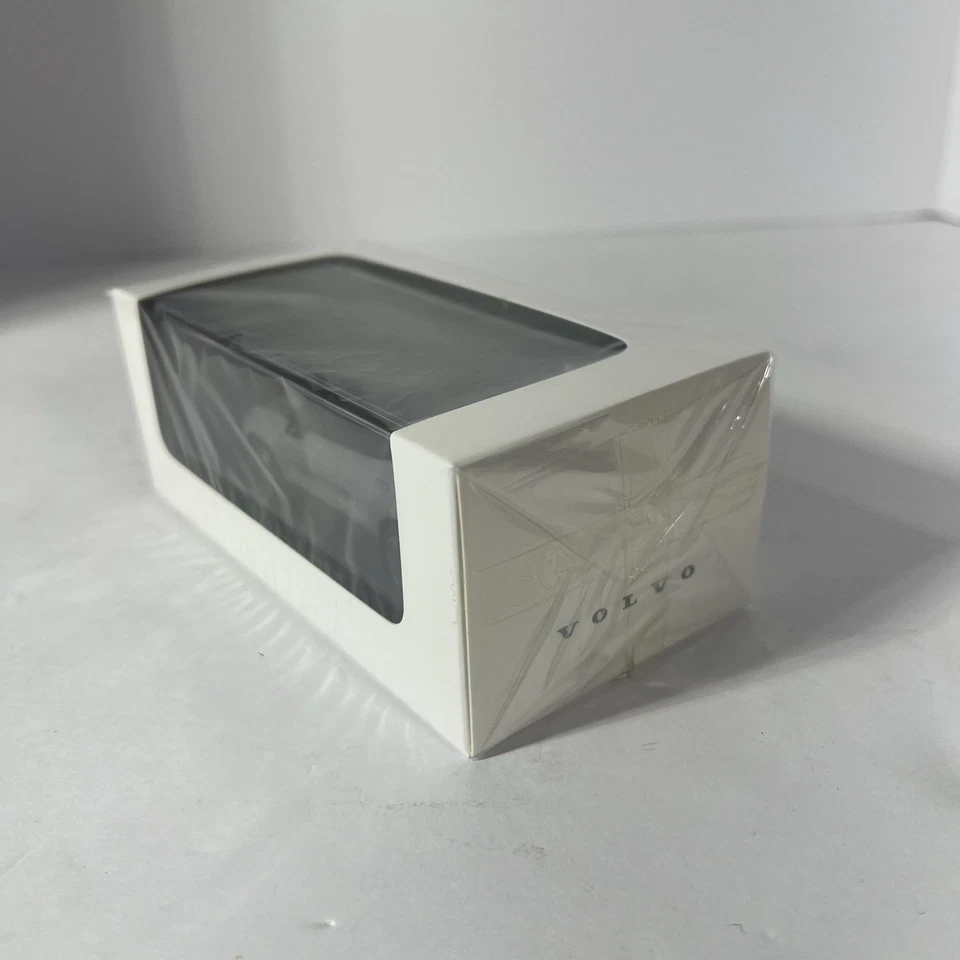 全新树脂模型汽车 1/43 沃尔沃 EX30 2024 - 蒸汽灰色 - lim。 — 第 2/4 张图片