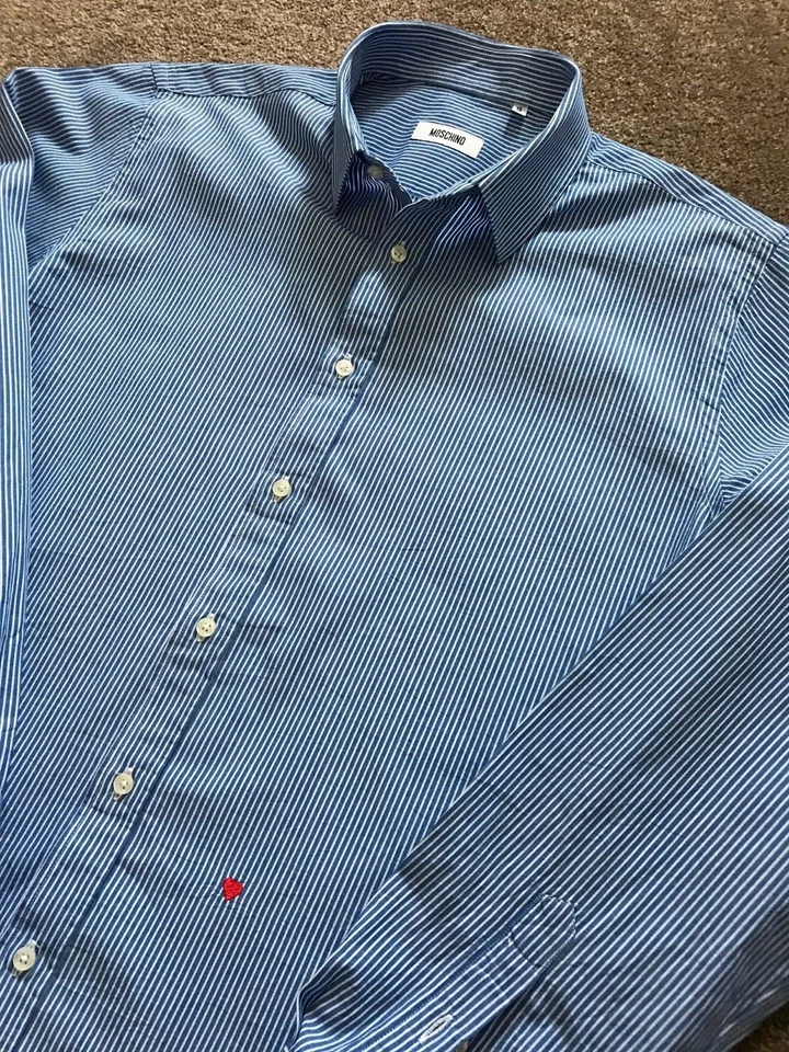 GORGEOUS MOSCHINO BLUE BENGAL STRIPE HEART SHIRT 16 COLLAR EU 41  - Image 4 of 4