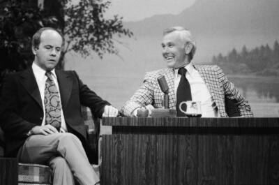 Actor Tim Conway On Johnny Carson 1977 OLD TV PHOTO 3