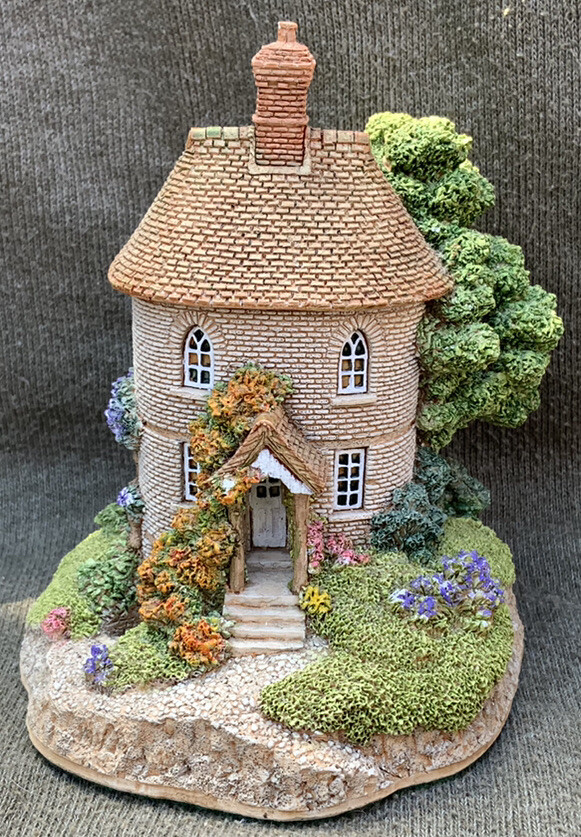 Lilliput Lane - Tea Caddy Cottage