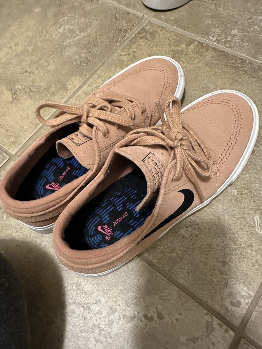 Skate Shoes Nike Sb Janoski Rose Nike SB Chron Rose Gum Skate Shoes