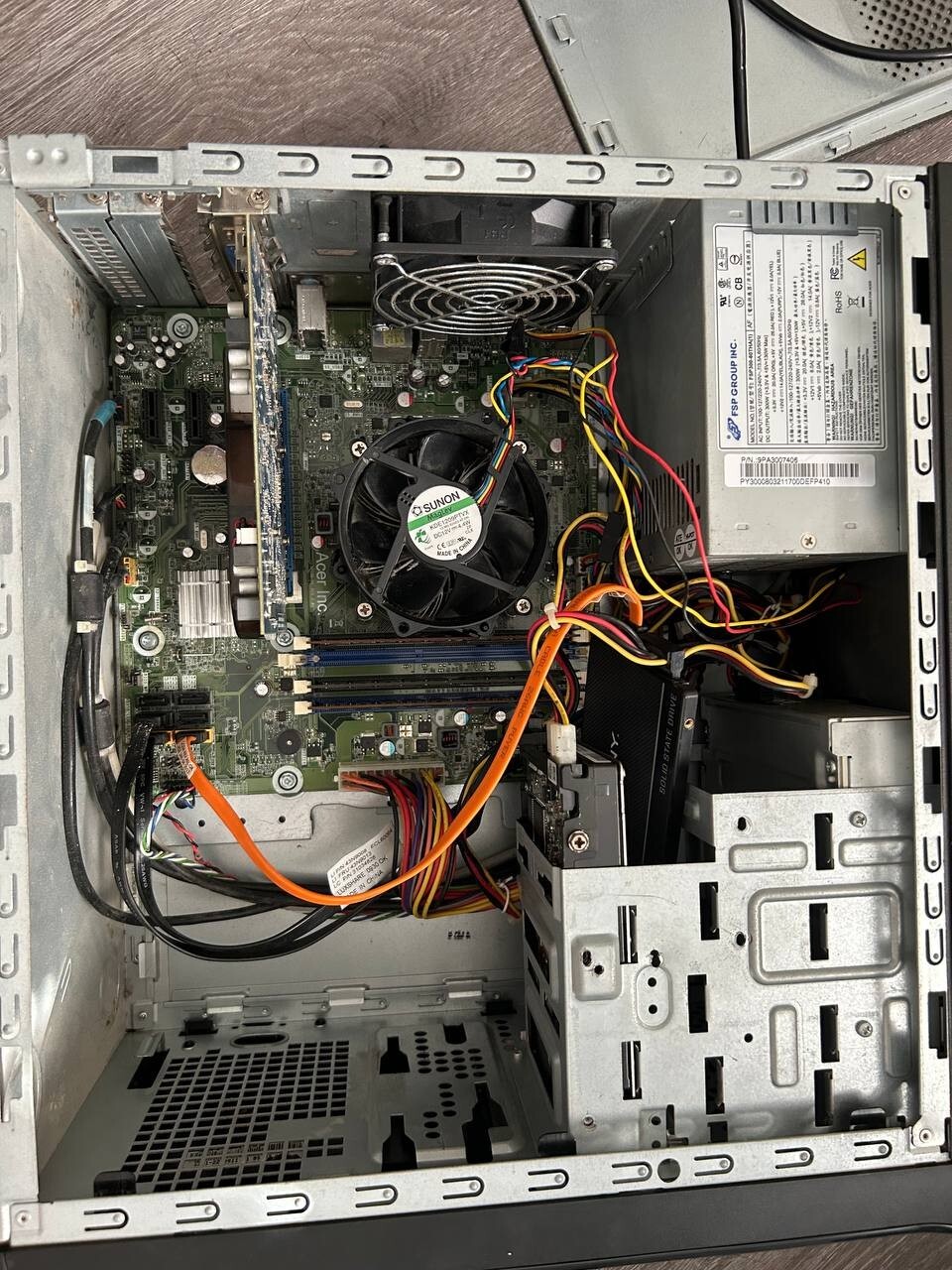 computer desktop pc used. It may be working, you need to reinstall the ...