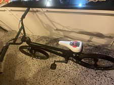 BMX Black Steel BMX Bike Unisex Kids 1 Speed Adjustable Seat White Saddle.