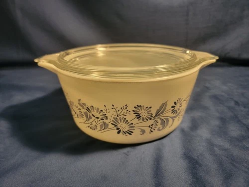 Vintage Pyrex Colonial Mist Casserole  W Lid 474-B & C  Blue On White Daisy 1.5L