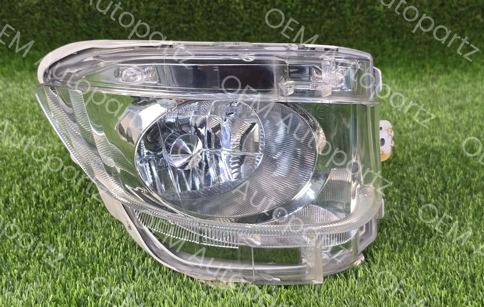 2010-2012 Lexus LS460 LS460L Fog lights pair Factory Left and Right Oem used - Image 3 of 4