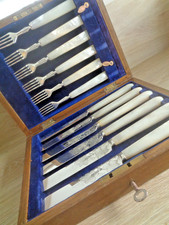 Argento Coltelli Forchette Madreperla Inscatolato Antico 1872 & 1919 Sheffield