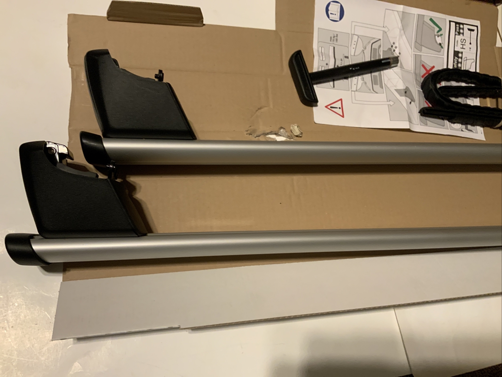 Genuine AUDI Q5 20092016 Roof Rack Rails Cross Bars OEM 8R0071151G eBay