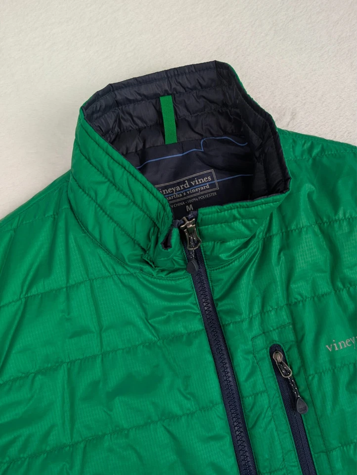 Мужской жилет Vineyard Vines Mountain Weekend средний зеленый пуховик на молнии - Изображение 2 из 4