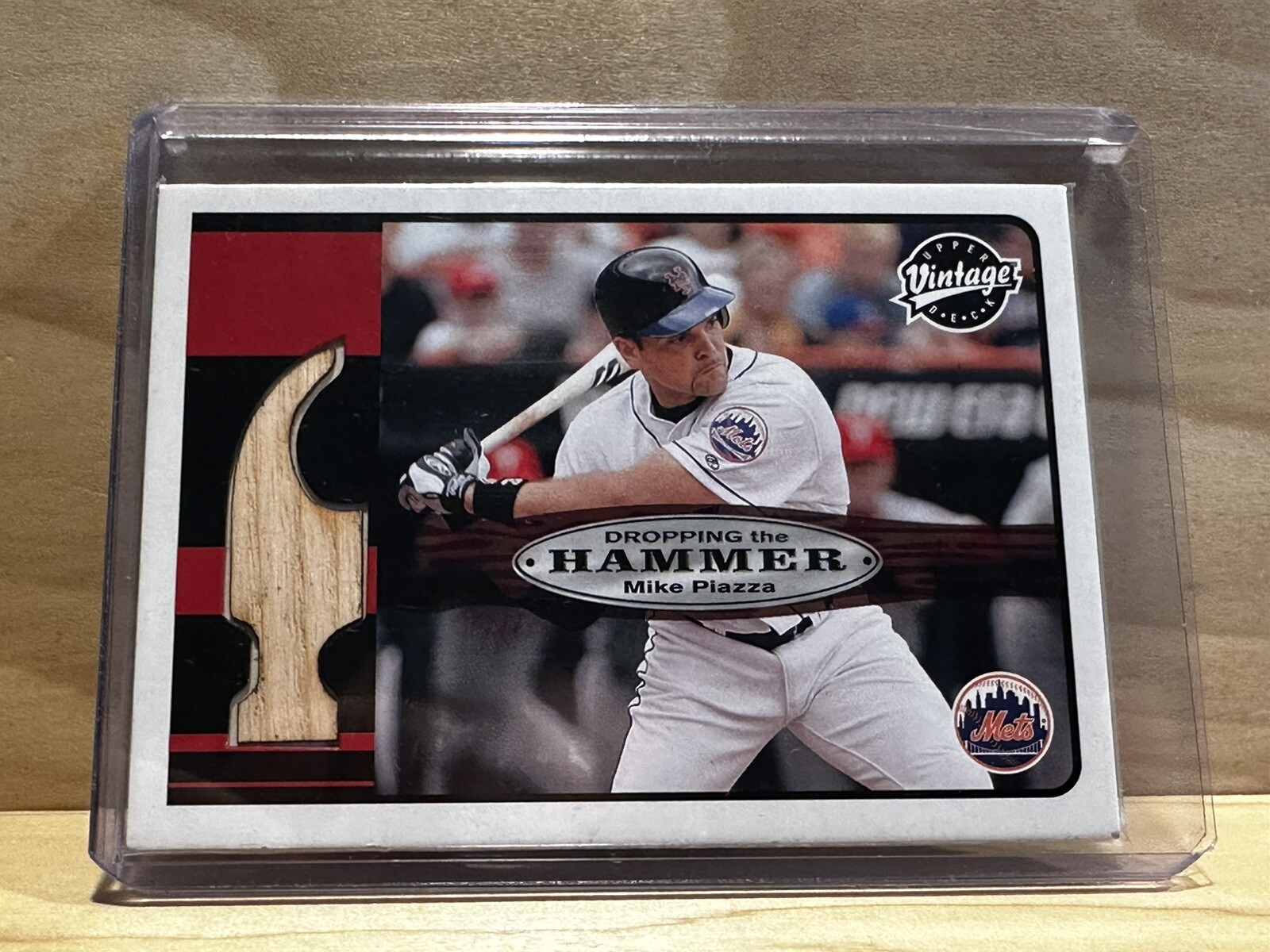 2003 Upper Deck Vintage Dropping the Hammer Mike Piazza New York Mets Bat Relic
