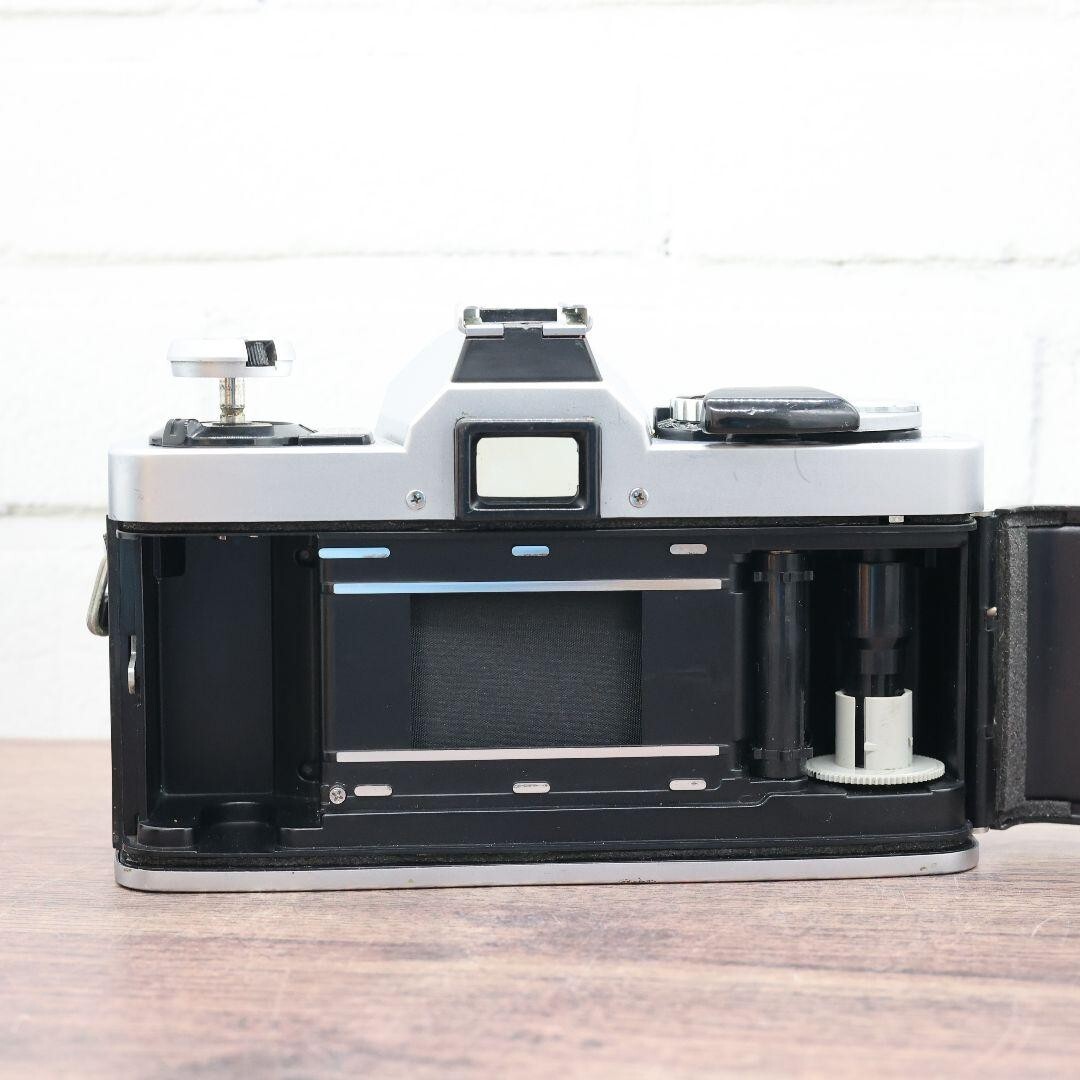Minolta XG-S Film Camera with MD ZOOM ROKKOR 35-70mm F3.5