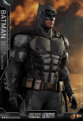 New Hot Toys MMS432 Justice League Batman Tactical Batsuit Version