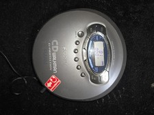 Sony CD Walkman D-FJ61 Portable CD Player FM/AM Radio  Aiwa HP-JS301 - Tested