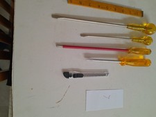 4 screwdrivers new slotted