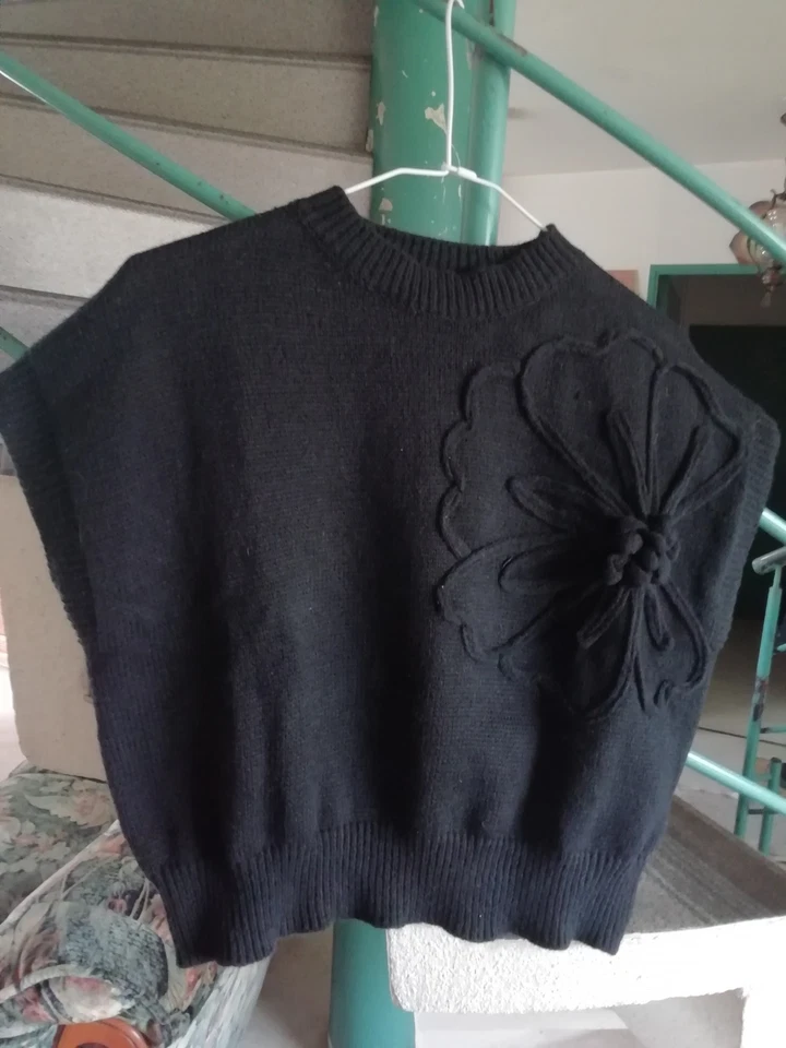 Pull Sans Manches Noir Taille S Sans Marque Générique Fille Occasion - Photo 1/2