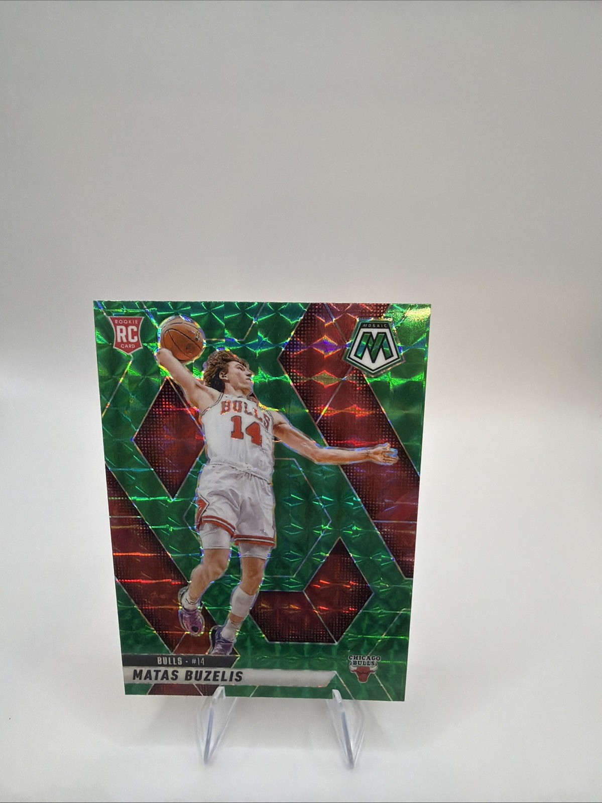2024-25 Panini Mosaic - Rookies Matas Buzelis #223 Green Mosaic Prizm (RC)