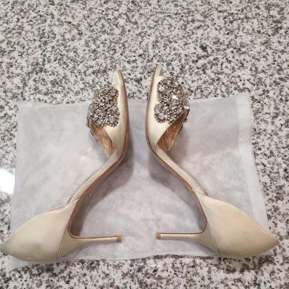 Badgley Mischka 女式缎面晚间凉鞋高跟鞋,露趾,水钻,8 码 — 第 4/4 张图片