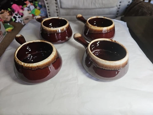 Set of 4 VTG McCoy Pottery 7054 Onion Soup Chili Bowls Brown Drip Handle USA
