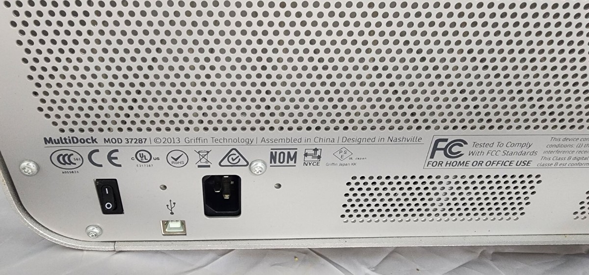 Griffin MultiDock 2 10MOD 37287 10 Port USB Charging Station Griffin MultiDock 2 10MOD 37287 10 Port USB Charging Station