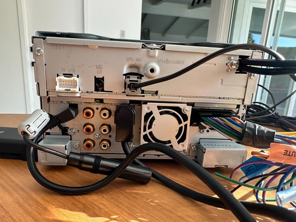 Kenwood DNX9990HD Touchscreen Radio DVD GPS Bluetooth Sirius XM Tuner