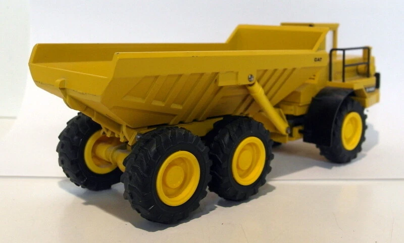 Conrad 1/50 Scale Diecast 2862 - Caterpillar CAT D400 Articulated Dump Truck - Image 3 of 4