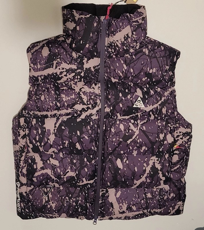 Nike ACG Lunar Lake Women’s Small Therma-FIT ADV Vest Dark Raisin FV7331-573