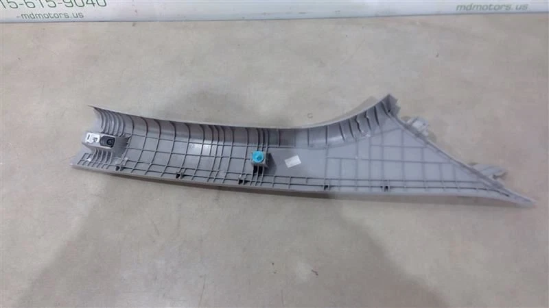 HYUNDAI TUCSON 2015-2018 MONTAJE DE MOLDURA - PILAR DELANTERO LH 85810-D3000-TTX Foto 2 de 4