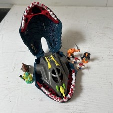 Mighty Max Doom Zone. Caught by the Man-Eater . Jaws Of Doom