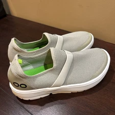 OOFOS Womens OOmg Q3-7292019-6 Gray Slip On Casual Shoes Sneakers Sz 8 /9 READ p