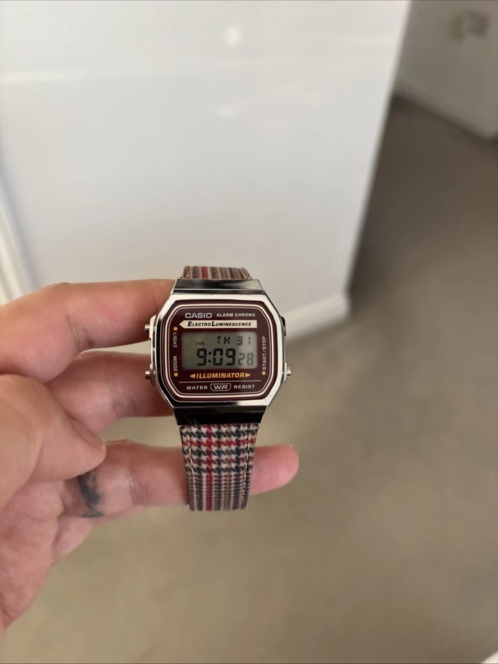 Casio Vintage A168WEFL-5AEF with Plaid Strap Digital Watch VGC Rarely Available - Image 2 of 4