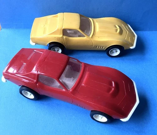 2 Vintage 1970s Tonka 1/32 scale Corvette Stingray  yellow red plastic toy cars