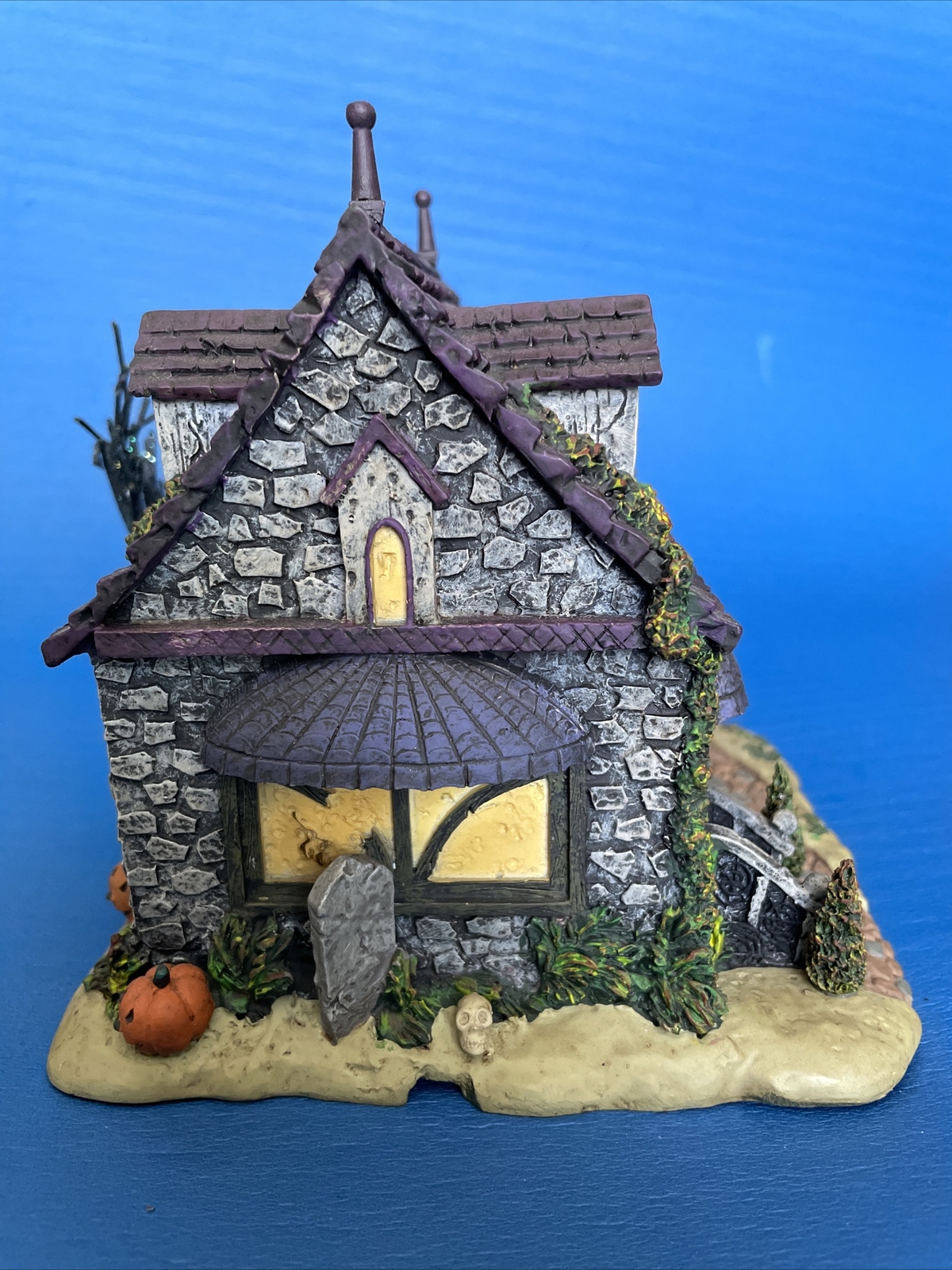 Hawthorne Village THE MUNSTERS ‘Marilyn’s Cafe’ Please Read eBay