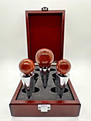 Stainless Steel Wine Bottle Stoppers Set w/ Reddish Brown Wooden Case Pre-owned