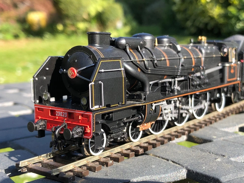 ROCO 62304 HO DC SNCF 231E steam locomotive with 8-pin tender decoder interface - Image 3 of 4