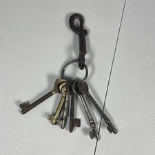 Lot of 6 Vintage Skeleton Keys W/ Antique Snap Hook