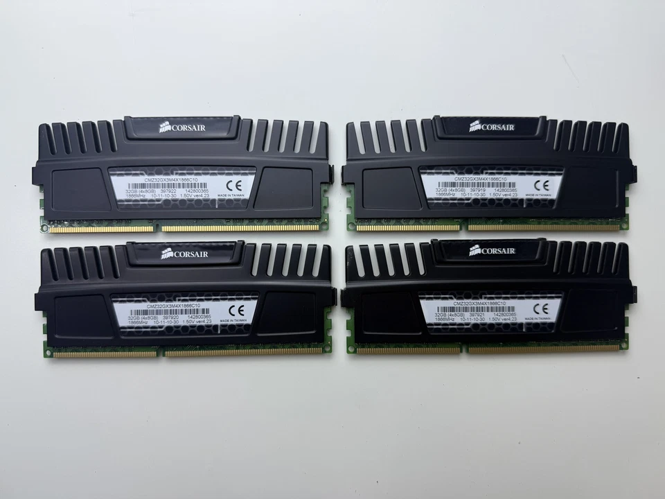 Corsair Vengeance 32GB (4x8GB) DDR3 1866MHz PC3-15000 Desktop RAM - Image 2 of 2