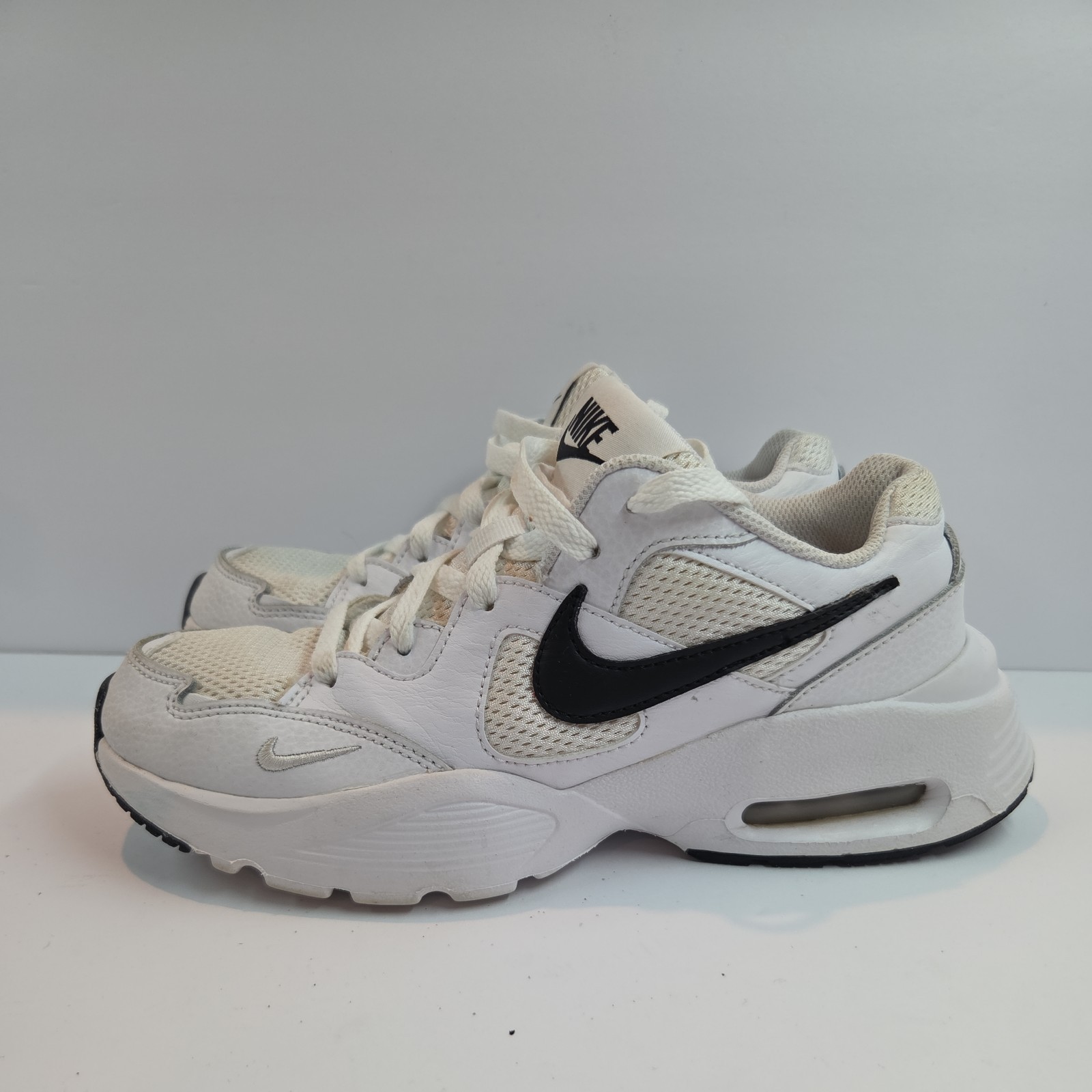 Nike Womens Air Max Fusion CJ1671-100 White Running Shoes Sneakers Size 6.5 thumbnail 2