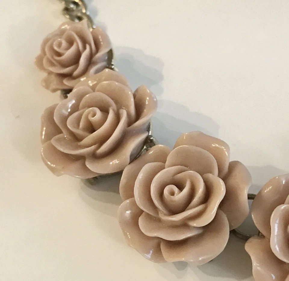 H&M женщин серебряная цепочка ожерелье с розовыми розовыми акцентами - Изображение 3 из 4