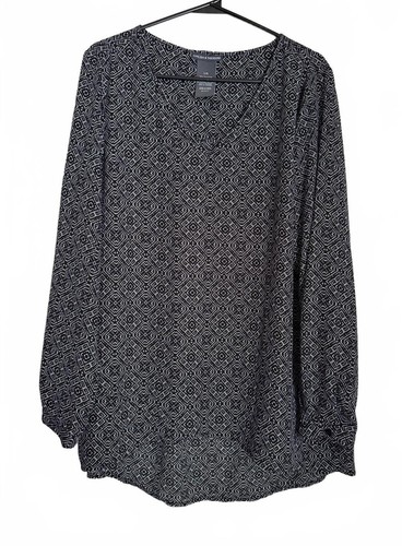Chelsea & Theodore Women's Blouse Tunic Large Black White Geometric High Low