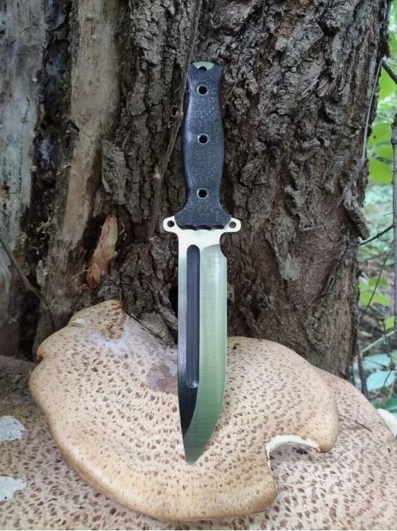 Cuchillo Bowie de caza de acero al carbono de hoja fija hecho a mano personalizado mango Micarta Foto 3 de 3
