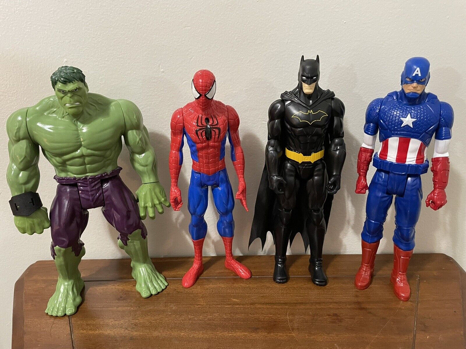 DC Comics Hull, Spider-Man, Batman, Captain America. Marvel. 12” Tall.