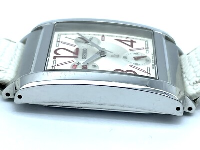 SEIKO Ladies LUKIA Quartz Watch Rectangle Dial 5Y85-0AK0 SEIKO Ladies LUKIA Quartz Watch Rectangle Dial 5Y85-0AK0