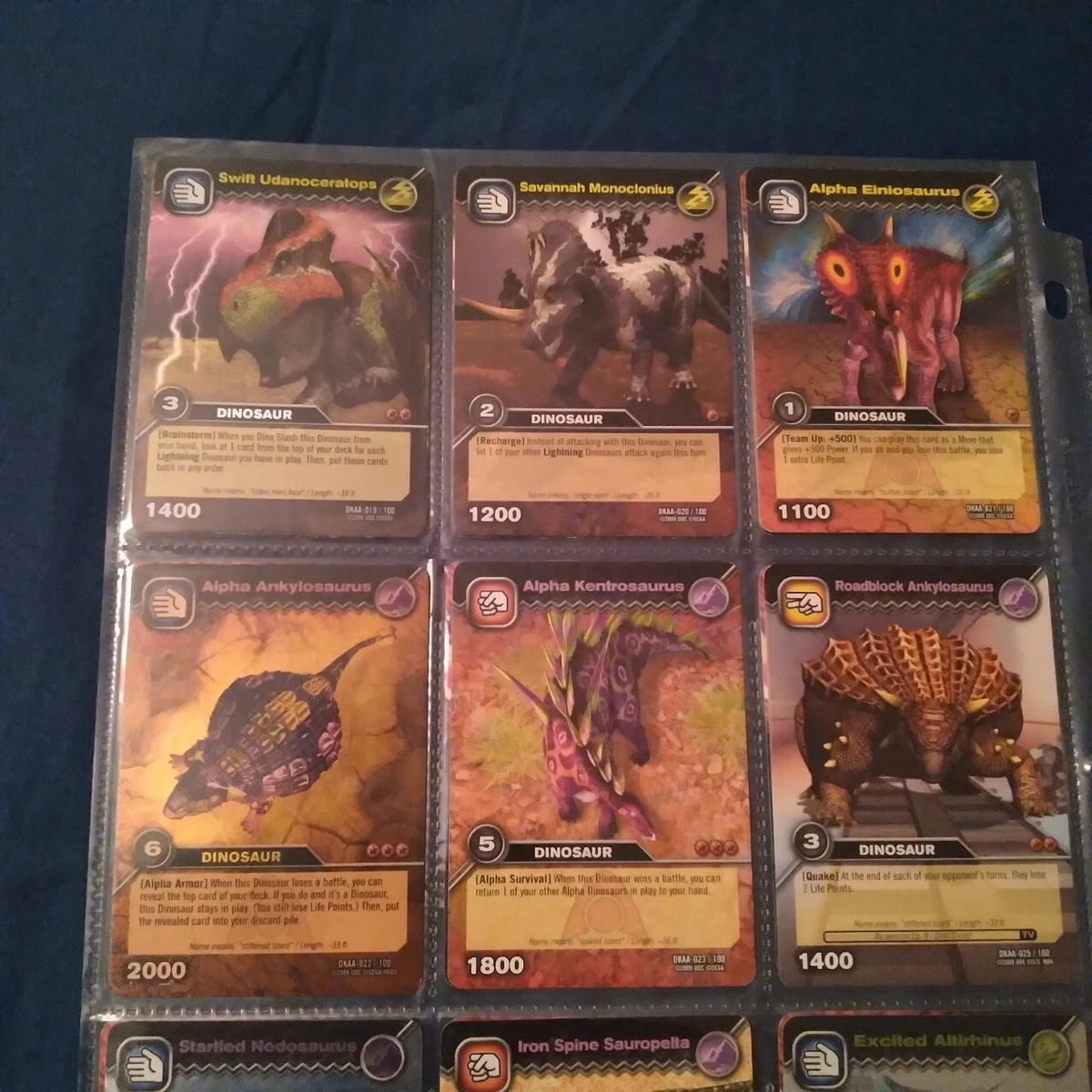 Dinosaur King Altirhinus Card