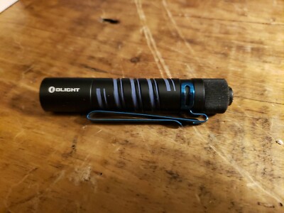 Olight i5T EOS, blue knurling, Flashlight, limited release, highly