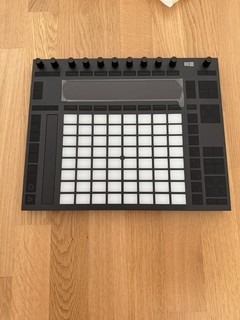 Ableton Push 2 mit Decksaver Zubehör und Originalverpackung neuwertig