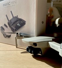 DJI Mavic Mini, flugbereite Drohne, 2 Akkus