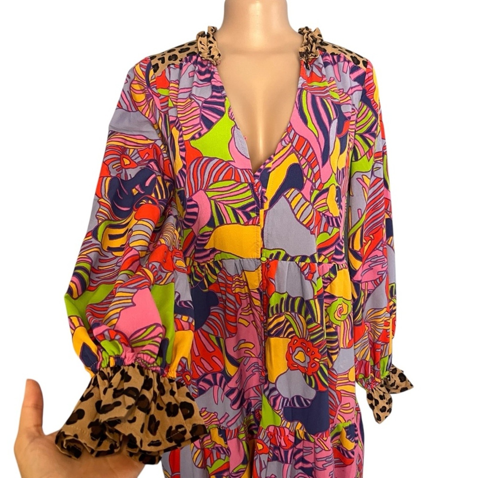 Never Fully Dressed Womesn Multicolor Long Sleeve… - image 3